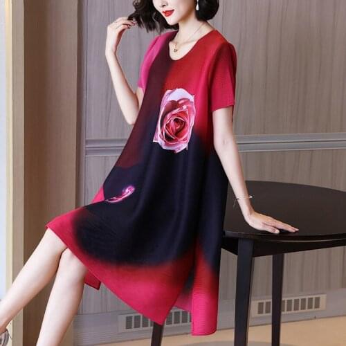 Plus Size Summer Dress For Women 45-75kg Vintage Printed Round Neck Short Sleeve Stretch Miyake Pleated Loose A-Line Dress