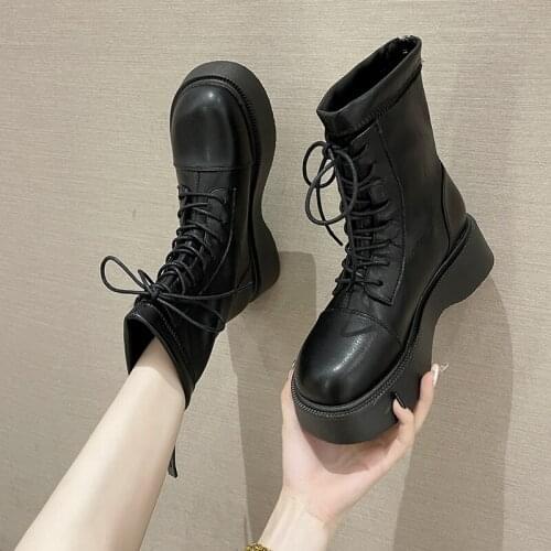 Leather Ankle Boots Women Boots Chelsea Plush Lining Warm Soft Sole Ladies Round Chunky Lace-up Winter Female Platform Shoes