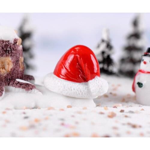 ZOCDOU 1 Piece Fake Santa Claus Hat Cap Christmas Day Red Sombrero Europe Model Small Statue Figurine Crafts Ornament Miniatures