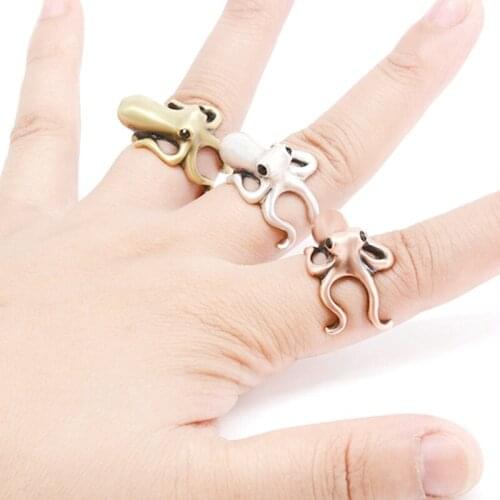 Vintage SIver Color Crystal Eye Octopus Rings For Women Hip Hop Adjustable Animal Ring Anel Men Fashion Jewelry Party Gifts