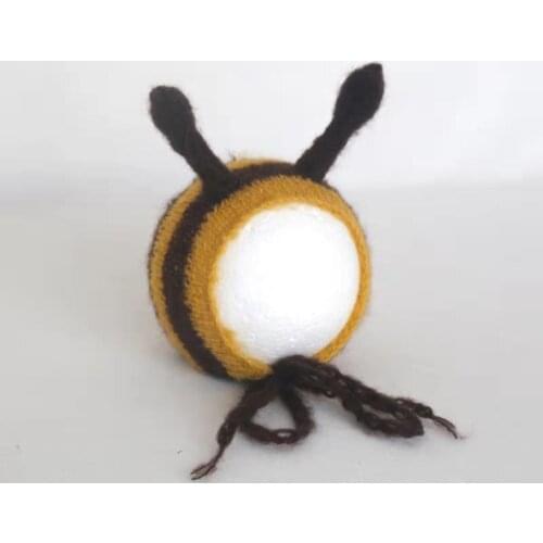 Hand Knitted Newborn Animal Hat Photography Props Knitted Baby Bee Bonnet Crochet Animal Bonnet Newborn Photography Props