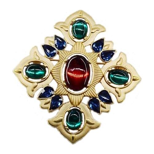 European and American ornaments V Baroque retro Dong palace inlaid with resin gemstone Brooch flower womens style