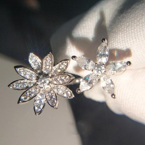 New Trendy Temperament Wild Camellia Silver Rings for Women Dazzling Cubic Zirconia Stone Flower Shape Wedding Bridal Ring