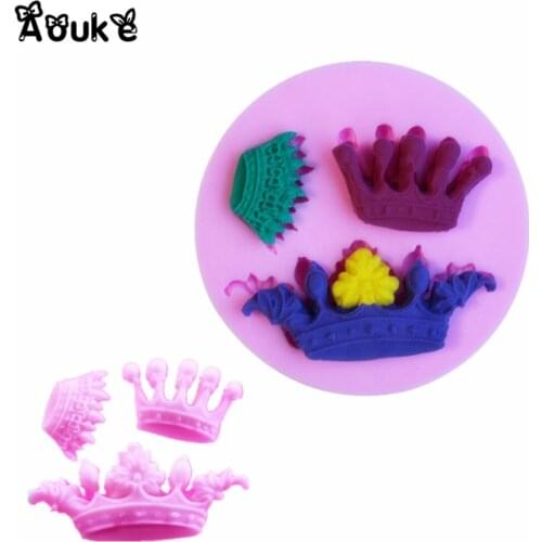 1PCS 3D Crown Embossed Liquid Silicone Mold Cake Fondant Molds Chocolate Cake Decoration Tools DIY Kitchen Baking Accessories