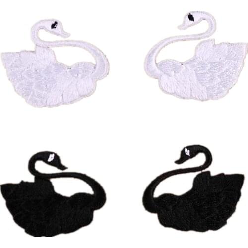 50pcs/lot Embroidery Patches Black and White Swan Goose Garment Accessories Animal Decoration Iron Transfers Applique
