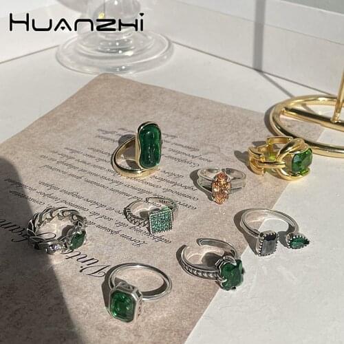 HUANZHI 2020 New Vintage Green Crystal Rhinestone Rectangle Oval Chain Hollow Plated Metal Rings for Women Party Jewelry