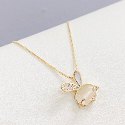 BOTU 2021 New Fashion Cute Rabbit Pendant Necklace Female Gold Exquisite Personality Necklace Jewelry for Women Drop Shipping