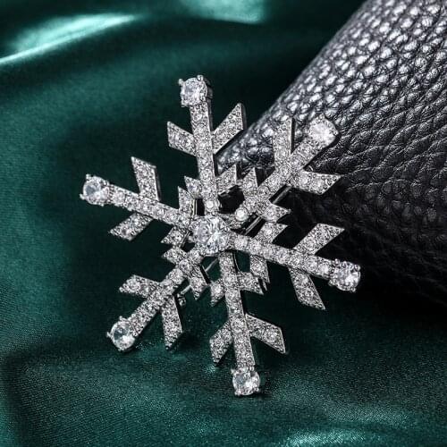 WEIMANJINGDIAN Brand New Arrival White Gold Zircon Snowflake Brooch Pins for Women Dress Coat Jewelry Accessories