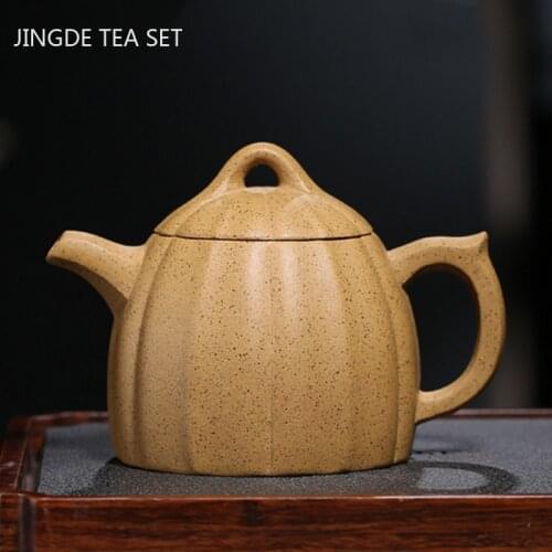 Chinese Yixing tea pots Purple Clay Teapot Raw ore sesame Section Mud kettle Handmade Customized Boutique Puer Teaware 230ml