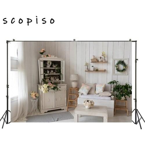 Scopiso White Wood Room Interior Backdrop Sofa Cabinet Wreath Flowers Decorations Photography Background Photo Studio Prop