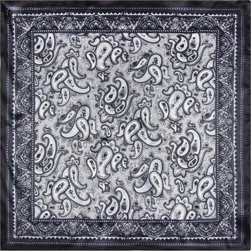 60*60cm 2019 Shawls Scarves For Women European Brand Fashion Bohemian Style Retro Paisley Scarf Small Square Echarpe