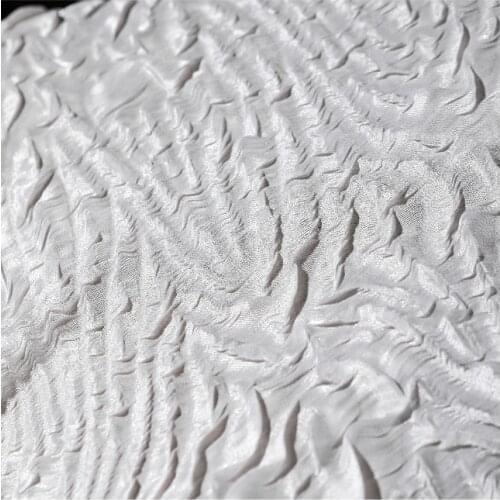 Width 43'' White Simple Fashionable Irregular Water Wave Pleated Crepe Fabric By The Half Yard For Shirt Dress Material