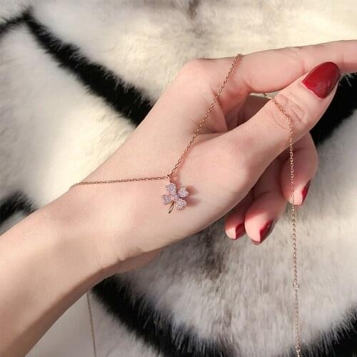 Miuoxion Personality Fashion Jewelry Simple Retro Zircon Love Flower Necklace For Women Feature Namour Charm Gift All Seasons