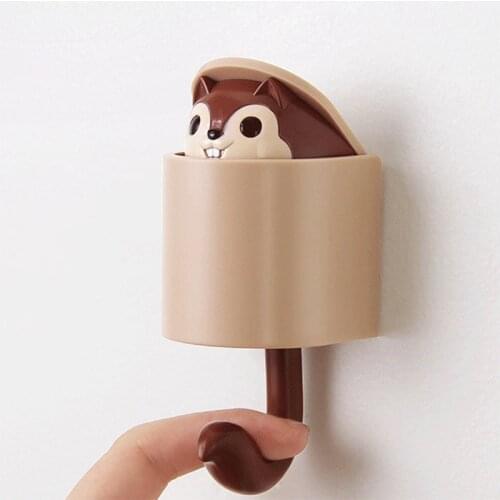 Creatived Funny Squirrel Self Adhesive Wall Hook Kitchen Tableware Clothes Organize Hanger Keychain Hook