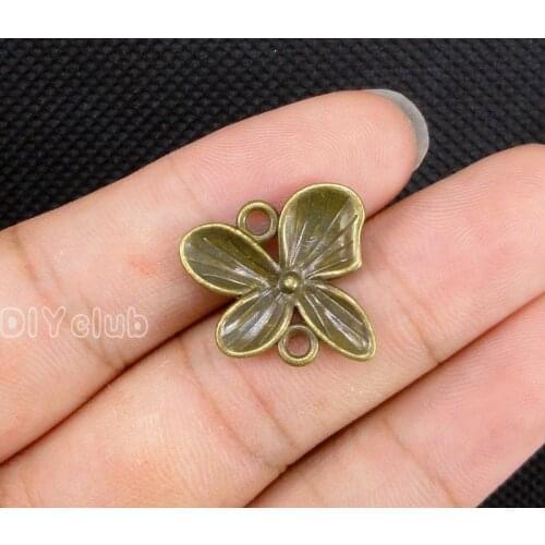 50pcs-Antique Bronze Four Leaf Flower Connector Charm 19x19mm