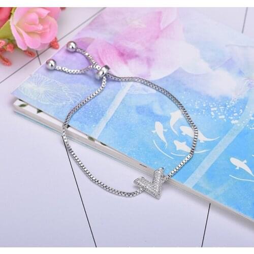 2021 New Fashion Rhinestone V Shape Bracelet Valentines Day Gift Trend Ladies Hand Jewelry Factory Wholesale Women Bracelet