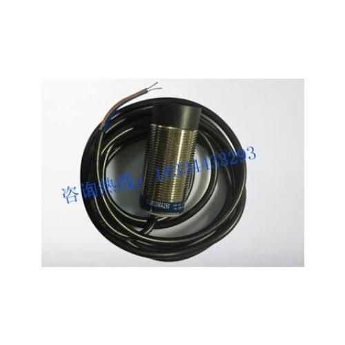 XS630B4PAL2 Schneider Switch Sensor M30 3 Wire PNP NO New High-Quality