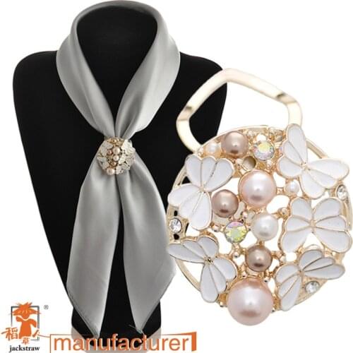 2019 Elegant rhinestone pearl round circle enamel butterfly silk scarf clip pin brooch fashion wedding shawl buckle