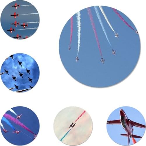 Red Arrow Royal Air Force Aerobatic Team Icons Pins Badge Decoration Brooches Metal Badges For Clothes Backpack Decoration 58mm