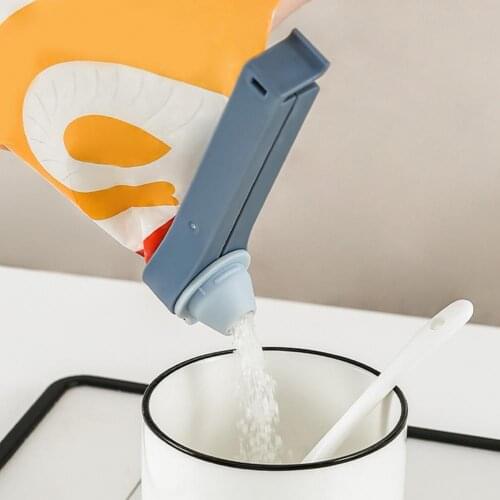 3Pcs Food Sealer Clips with Nozzle Reusable Coffee Seasoning Storage Bag Sealer Clip Food Package Bag Sealing Clamp for Kitchen