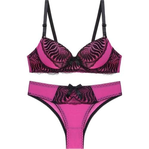 Sexy Lingerie Hot Sale Bra Set Lace Underwear Women Push Up Bra and Panty Set Underwire Bralette Sexy Thong Plus Size Lenceria