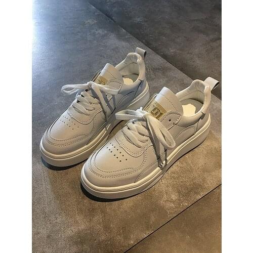 2021 new spring and autumn womens Korean version of the wild simple flat casual sneakers comfortable net red same style