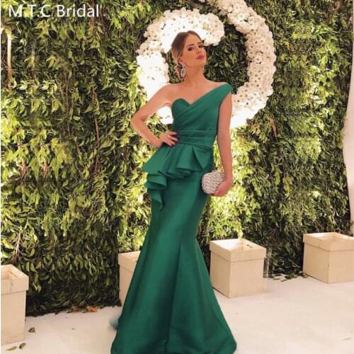 Elegant One Shoulder Green Satin Prom Dresses Pleat Mermaid Long Formal Dress Plus Size Maid Of Honor Wedding Party Gowns Cheap