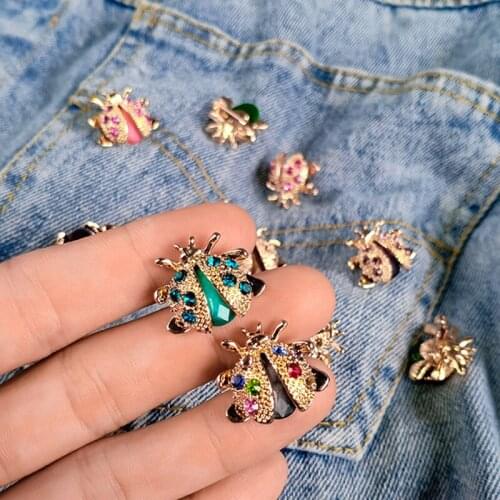 Lovely Insect Brooch Rhinestone Ladybug Brooches Fashion Exquisite Women Clothes Accessories Jewelry Gifts