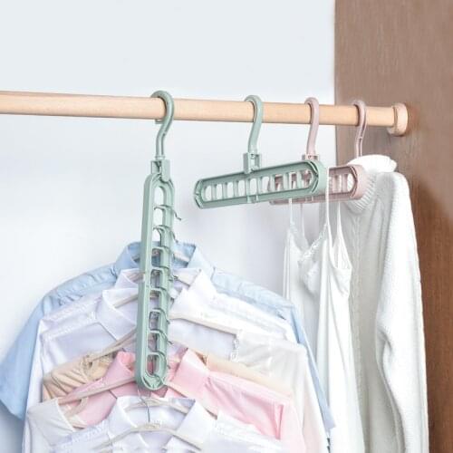 YUMMYCOOK Plastic Clothes Hangers
