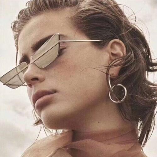2019 New Cat Eye Sunglasses Metal Ladies Gradient Mirror Lens Fashion Sexy cateye Sunglass For Women Vintage Eyewear UV400 Gafas