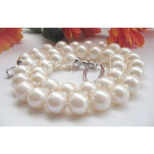 P4919-18" 10-11mm natural white round freshwater pearl necklace - white GP clasp