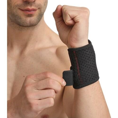 1pcs Adjustable Wrist Support Brace Wristband Men and Women Gym Wrestle Professional Sports Protection Wrist New
