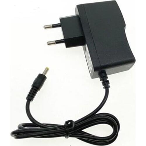 4.2V Universal AC DC Power Supply Adapter Wall Charger 5.5*2.1mm Plug For 3.6v Battery LED Flashlight Free Shipping