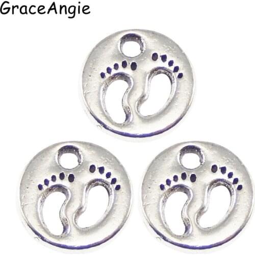 50pcs Vintage Footprint Pendant Alloy Beads Jewelry Findings Pendant Charms DIY Personalized Baby Feet WholesaleColor