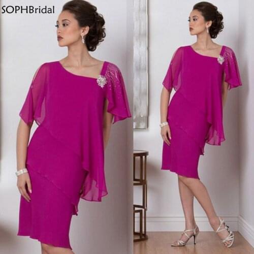 New Arrival Mother of The Bride Dresses платье 2021 Fuchsia Simple Chiffon Capelet Short Tiered Women Wedding Party Dress