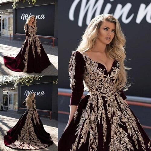 Burgundy 2020 Dubai Arabic Ball Gown Evening Dresses Lace Appliqued Celebrity V Neck Long Sleeve Evening Gowns Formal Pageant Dr