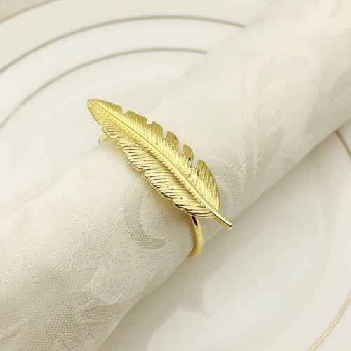 2pcs Creative alloy silver feather napkin buckle new western restaurant napkin ring plating towel buckle hotel table decora