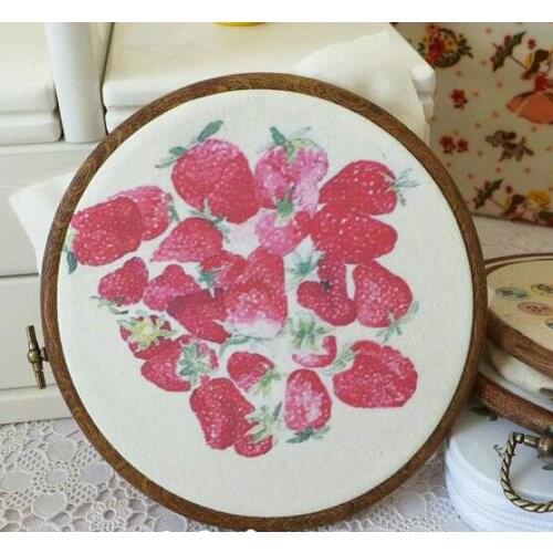 Wood Color Plastic Frame Embroidery Hoop Ring Circle Round Loop For cross Stitch Needlecraft Embroidery Sewing Tool, 1 piece