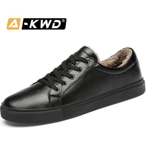 New Fashion Black Sheos Men Fur Split Leather Mens Shoes Casual Luxury Mocassins Homme Low Top Sneakers Man Casual Male Footwear