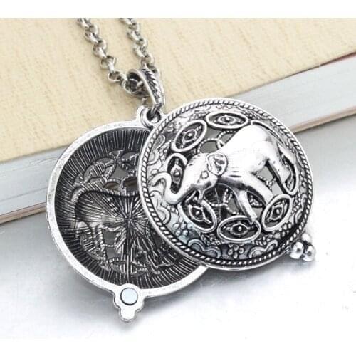 New Style Retro Elephant Pattern Pendant Necklace Round Metal Pendant Openable Perfume Smell Necklace Pendant Retro Jewelry