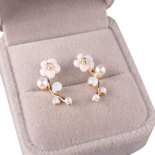 2018 New Fashion Crystal Earrings for Women Pearl Women Branch Shell Pearl Flower Stud Earrings Female