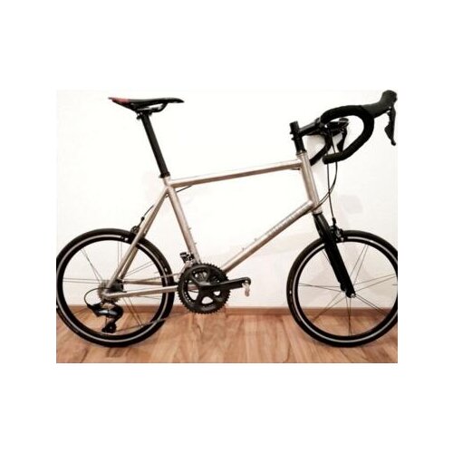 Small wheel titanium road bike frame personnel customized