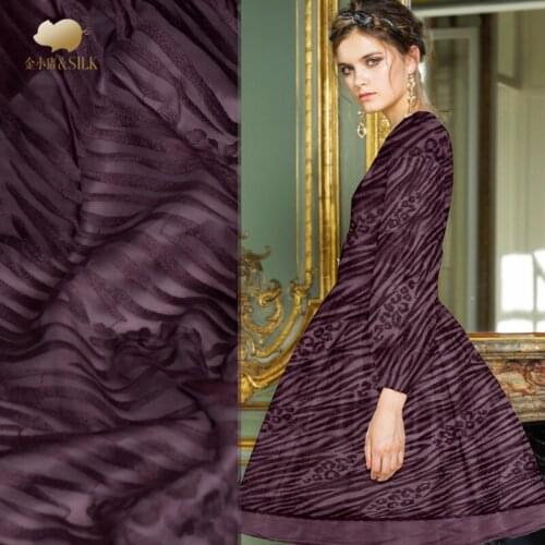 Embroidered silk organza satin fabric high-end fashion custom embroidery silk fabric crisp silk organza fabric fashion cloth