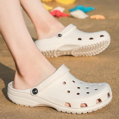 2019 Men Or Women Couples Sandals Summer Kid Beach Shoes Breathable Casual Garden Sandals Men Fashion Slip on Shoes High Quality