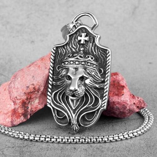 The Lion King Shield Stainless Steel Men Necklaces Pendants Chain Unique for Boyfriend Male Jewelry Creativity Gift Wholesale