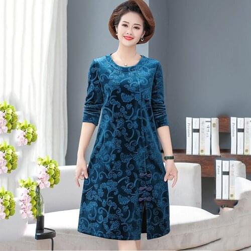Plus size Women Dress Plus Velvet Pullover O Neck Dresses Spring Autumn Middle-aged womens Embroidered Long Dresses 5XL Vestido