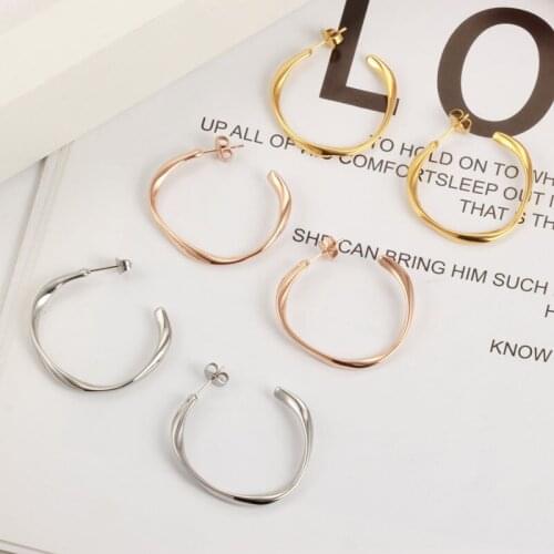 Simple Design Good Quality Large Circle Round Hoop Earring for Women Fashion Jewelry EarringWomens Fashion Simple