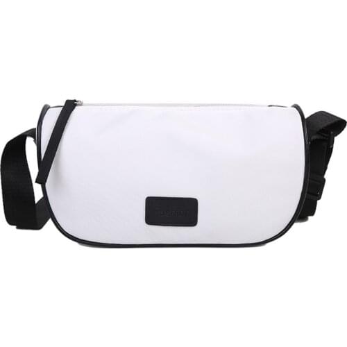 Popular lightweight womens shoulder bag 2021 new trendy fashion sports shoulder bag messenger small square bag
