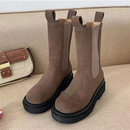 2021 New Cow Suede Women Chelsea Boots Thick Sole Platform Shoes Woman Ankle Boots Flat Botas Mujer Ladies Slip-on Short Booties