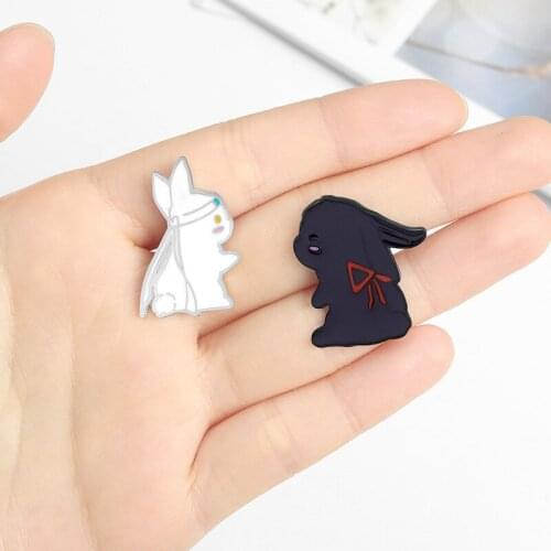 Kawaii Cartoon Rabbit Brooch Fashion Enamel Lapel Pin Jewelry Good Lucky Rabbits Badge Pins Cute Accessory for Jeans Shirts New